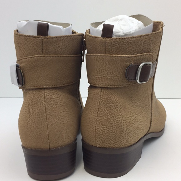 Cushion Walk Low Rider Ankle Bootie - Picture 5 of 8